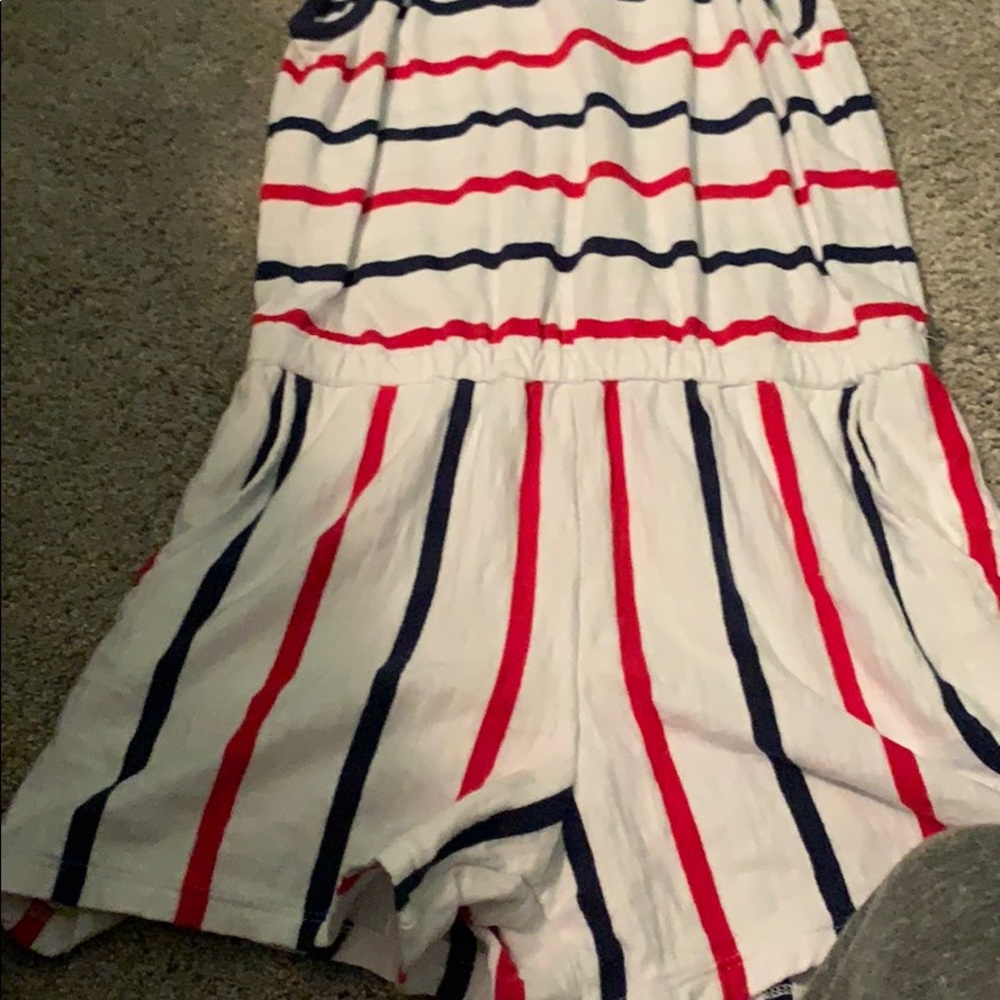 Romper - Picture 2 of 3